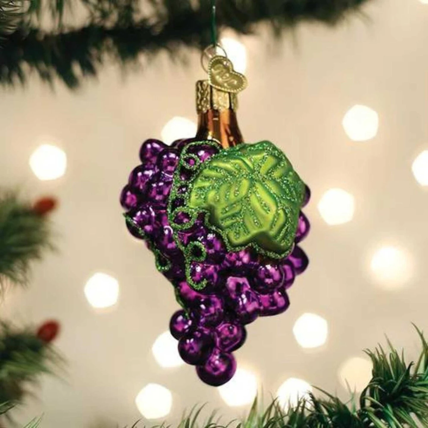 Old World Christmas 3.75 In Grapes Christmas Tree Ornament , FriendshipWine Purple 5 Old World Christmas 3.75 In Grapes Christmas Tree Ornament , FriendshipWine Purple - Image 3