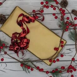 Ornativity Pine And Berries Garland - Pine Needles And Berry Rustic Holiday Christmas Tree Natural Garland Decorations – 6 Ft -Northlight Shop 144118775636741705 1