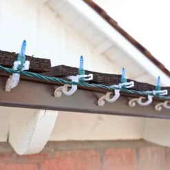 Simple Living Set Of 25 Clear Max Pro Anywhere Christmas Light Clips - 4" 14 Simple Living Set Of 25 Clear Max Pro Anywhere Christmas Light Clips - 4" -Northlight Shop 146227645531360