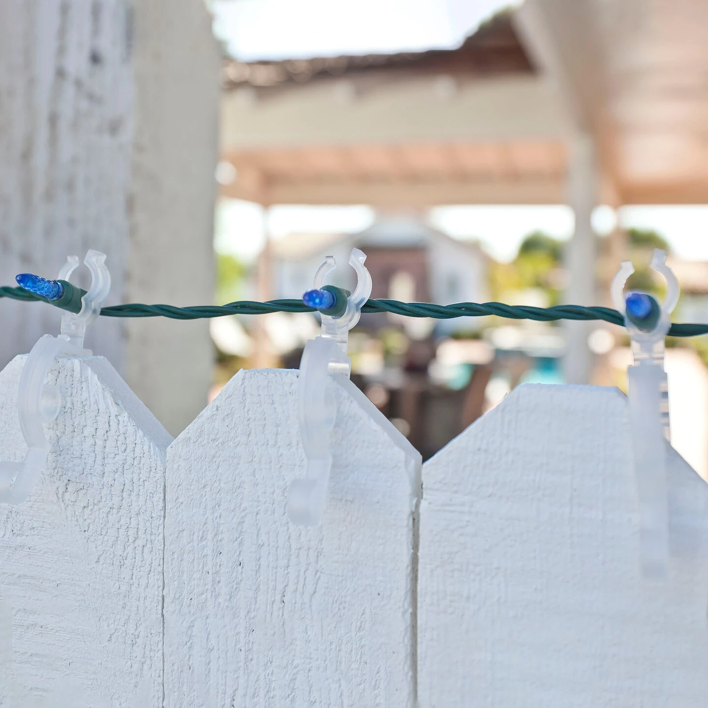 Simple Living Set Of 150 Clear Max Pro Anywhere Christmas Light Clips 8 Simple Living Set Of 150 Clear Max Pro Anywhere Christmas Light Clips - Image 6