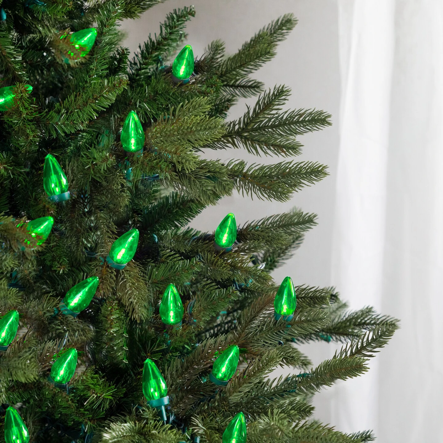 Northlight LED C7 Christmas Lights - Green - 16' Green Wire - 25ct 7 Northlight LED C7 Christmas Lights - Green - 16' Green Wire - 25ct - Image 5