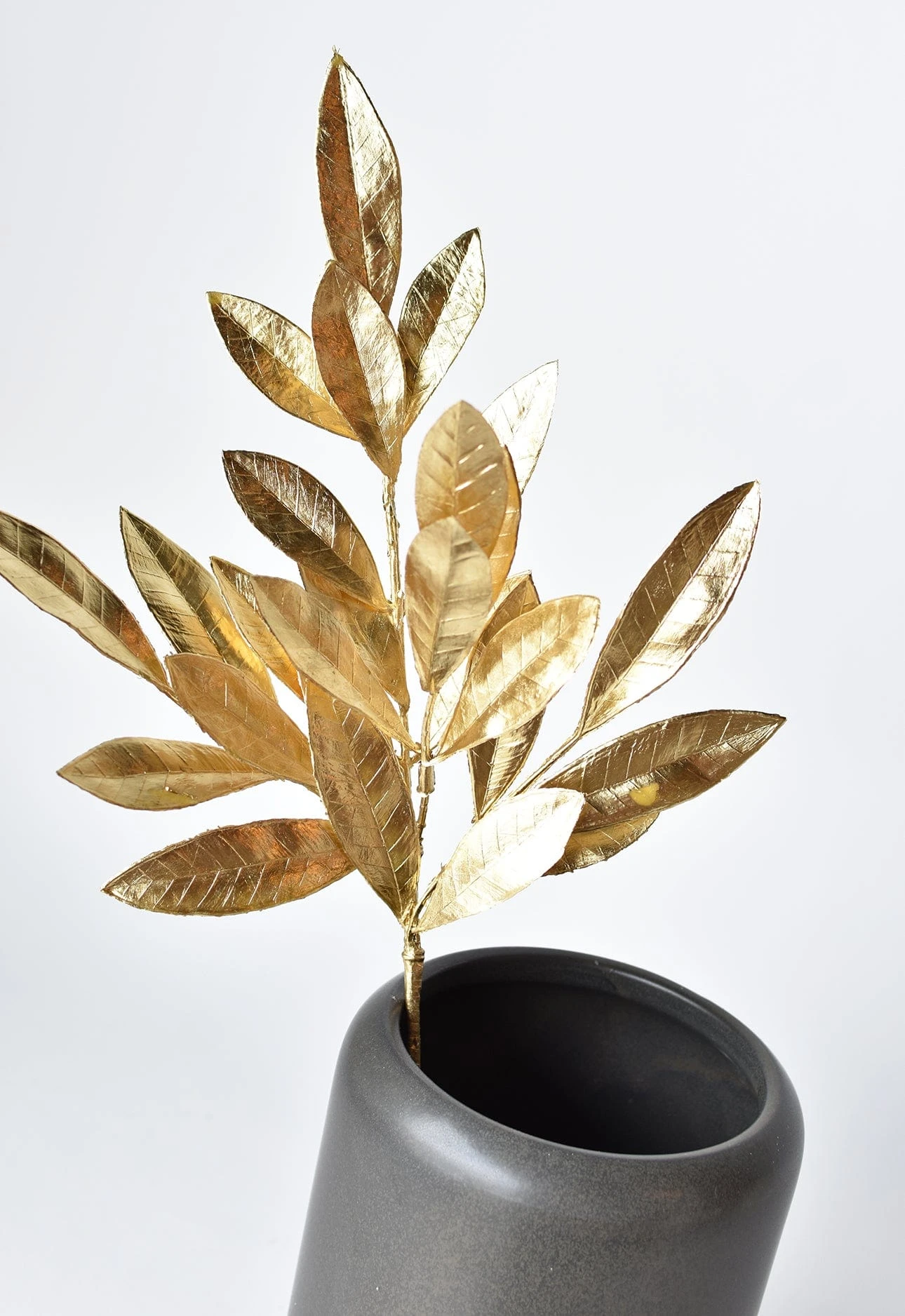 19" Faux Gold Bay Leaf Stem 10 19" Faux Gold Bay Leaf Stem - Image 8
