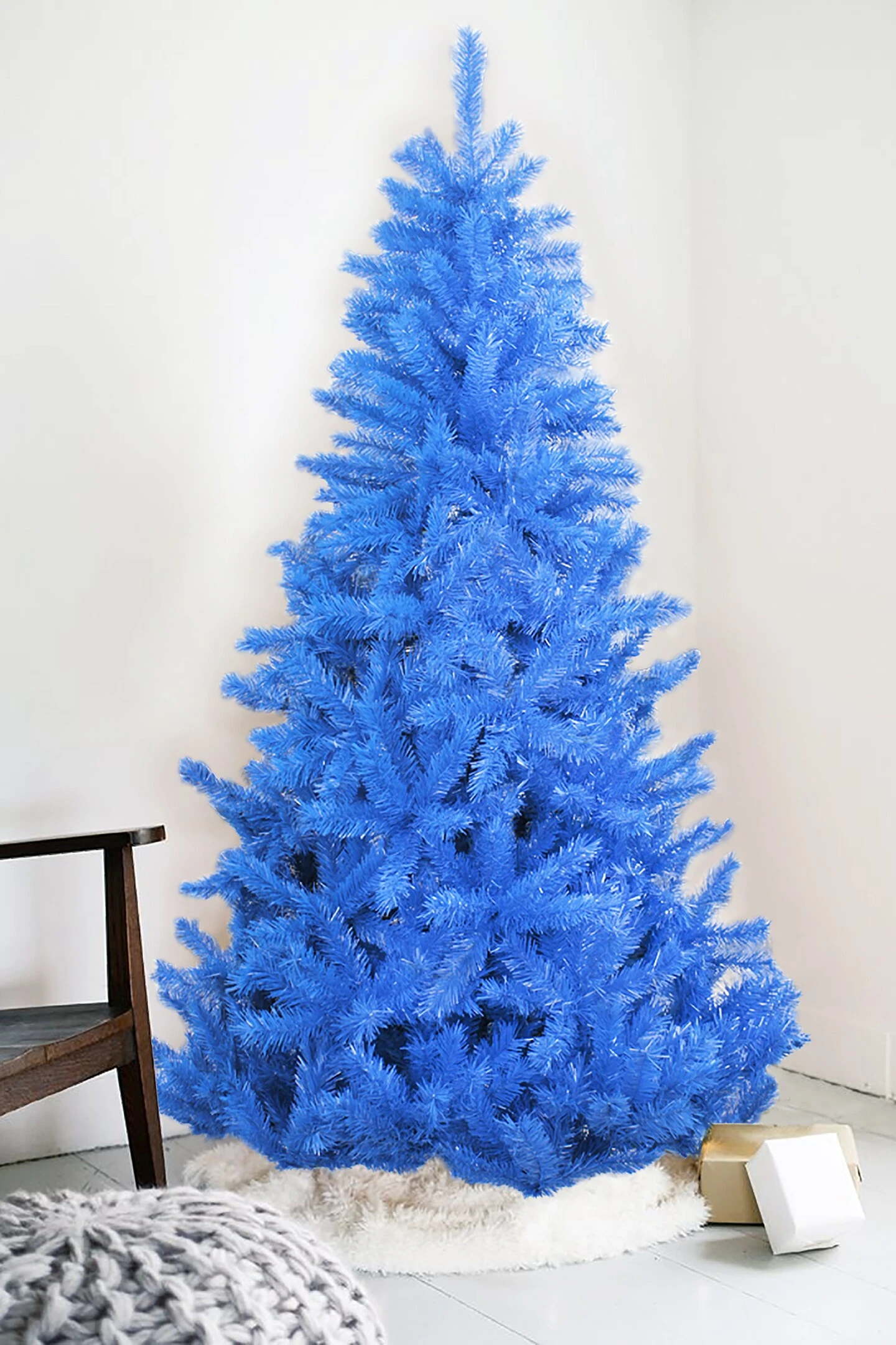 Perfect Holiday 6ft Norway Pine Artificial Christmas Tree Blue 5 Perfect Holiday 6ft Norway Pine Artificial Christmas Tree Blue - Image 3