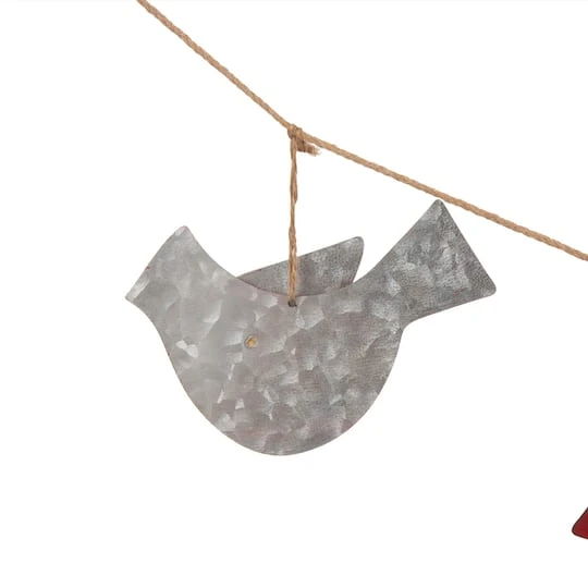 Glitzhome® 6ft. Metal Christmas Cardinal Garland 8 Glitzhome® 6ft. Metal Christmas Cardinal Garland - Image 6