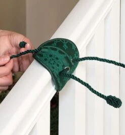 Northlight 7.25" Snowflakes Patterned Banister Protecting Christmas Garland Ties, 3ct. 13 Northlight 7.25" Snowflakes Patterned Banister Protecting Christmas Garland Ties, 3ct. -Northlight Shop D253725S 2