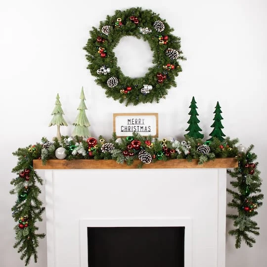 Northlight 30" LED Canadian Pine Artificial Christmas Wreath 7 Northlight 30" LED Canadian Pine Artificial Christmas Wreath - Image 5