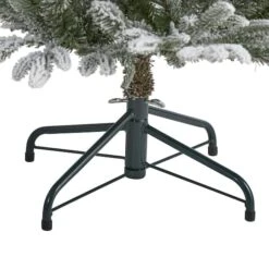 4.5ft. Pre-Lit Manchester Spruce Artificial Christmas Tree, Clear LED Lights -Northlight Shop D256159S 4