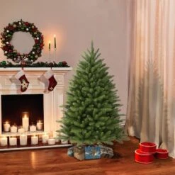 4.5ft. Unlit Fraser Fir Artificial Christmas Tree -Northlight Shop D393440S 3