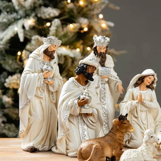 Glitzhome® Ivory Resin Nativity Figurine Set 6 Glitzhome® Ivory Resin Nativity Figurine Set - Image 4