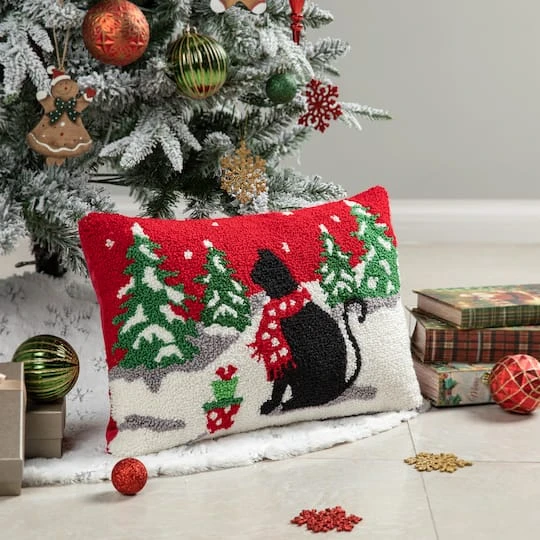 Glitzhome® Hooked Christmas Cat Pillow 5 Glitzhome® Hooked Christmas Cat Pillow - Image 3