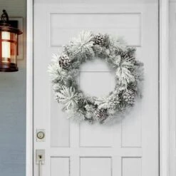24" Berkshire Spruce Wreath 10 24" Berkshire Spruce Wreath -Northlight Shop D659631S 3