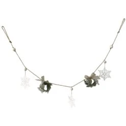 Northlight 4.75ft. Snowflake & Frosted Pine With Wooden Beads Christmas Garland