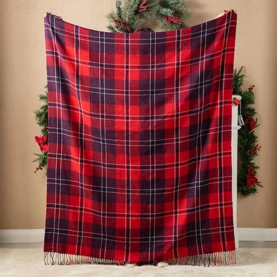 Glitzhome® 60" Plaid Woven Acrylic Throw 6 Glitzhome® 60" Plaid Woven Acrylic Throw - Image 4