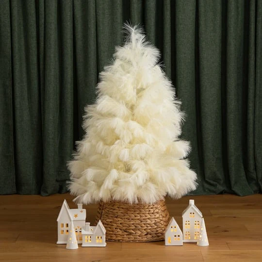 4ft. Unlit Off-White Pampas Grass Artificial Christmas Tree 21 4ft. Unlit Off-White Pampas Grass Artificial Christmas Tree - Image 19
