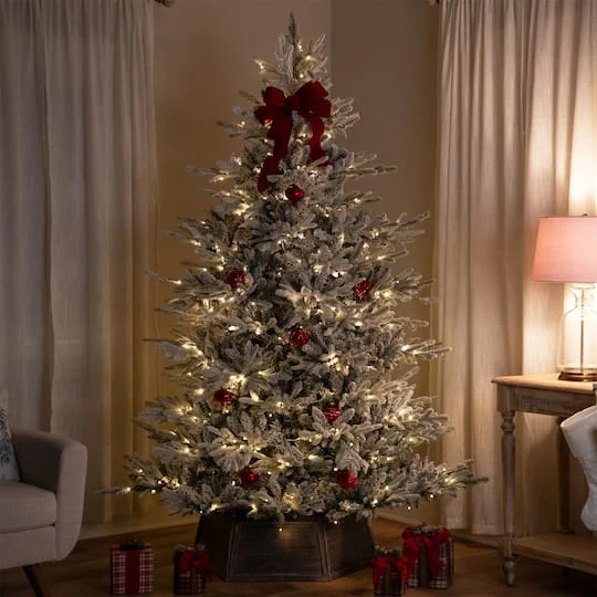 Northlight 7.5ft. Pre-Lit Real Touch™ Flocked Grand Teton Pine Artificial Christmas Tree, Warm White LED Lights 8 Northlight 7.5ft. Pre-Lit Real Touch™ Flocked Grand Teton Pine Artificial Christmas Tree, Warm White LED Lights - Image 6